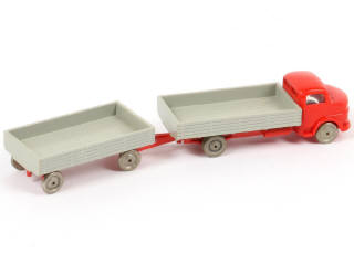 Lot 284 - LEGO (DANEMARK) (1)