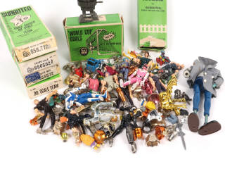 Lot 328 - DIVERS (20)