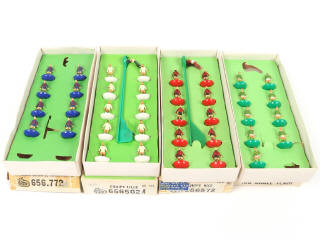 Lot 328 - DIVERS (20)