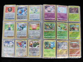 Lot 33 - POKEMON COMPANY (FRANCE) (4)