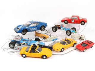 Lot 90 - DIVERS (7)