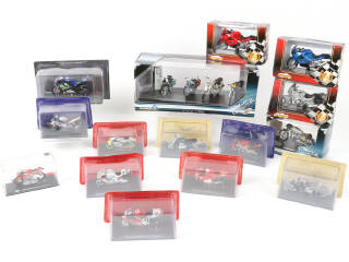 Lot 131 - DIVERS (15)