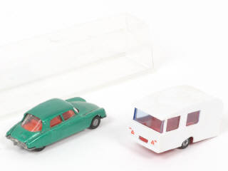Lot 242 - MAJORETTE (FRANCE) (1)