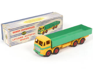 Lot 330 - DINKY TOYS (GB) (1)