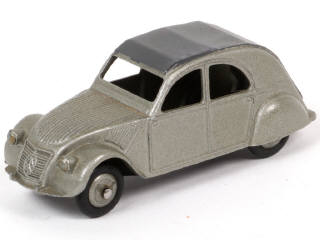 Lot 379 - DINKY TOYS (FRANCE) (1)
