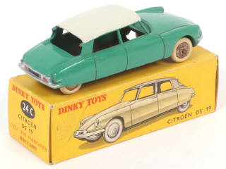 Lot 390 - DINKY TOYS (FRANCE) (1)