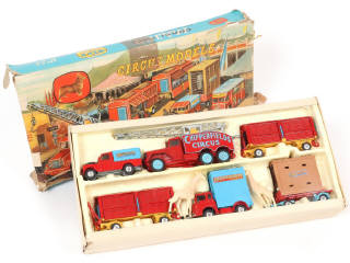 Lot 175 - CORGI TOYS (GB) (1)