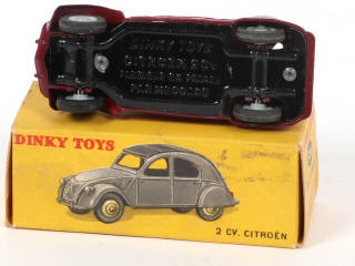 Lot 413 - DINKY TOYS (FRANCE) (1)