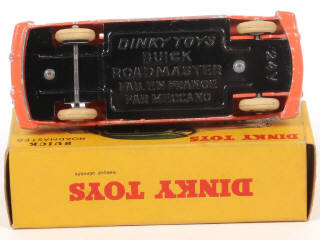 Lot 416 - DINKY TOYS (FRANCE) (1)
