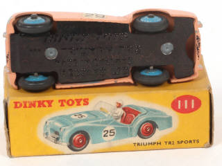 Lot 273 - DINKY TOYS (GB) (1)