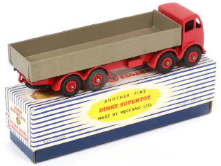 Lot 324 - DINKY TOYS (GB) (1)