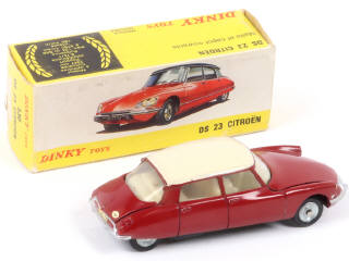 Lot 344 - DINKY TOYS (FRANCE) (1)