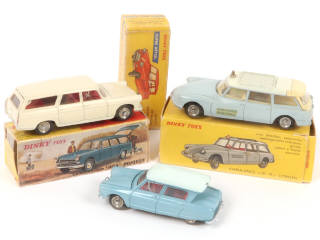Lot 372 - DINKY TOYS (FRANCE) (3)