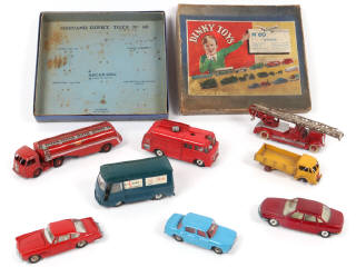 Lot 337 - DINKY TOYS (9)