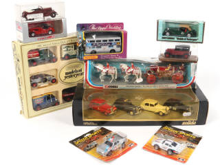 Lot 139 - DIVERS (10)