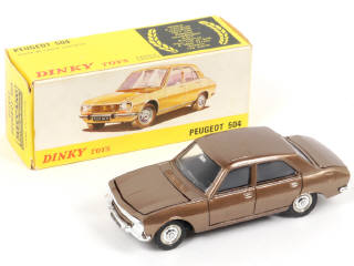 Lot 351 - DINKY TOYS (FRANCE) (1)
