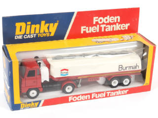 Lot 326 - DINKY TOYS (GB) (1)