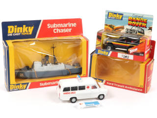 Lot 331 - DINKY TOYS (GB) (3)