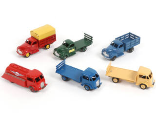 Lot 338 - DINKY TOYS (FRANCE) (1)