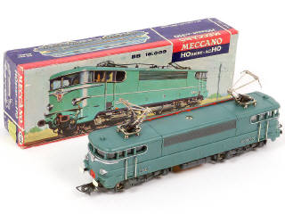 Lot 26 - HORNBY 'HO' (1)