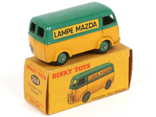 Lot 278 - DINKY TOYS (FRANCE) (1)
