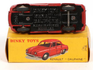 Lot 264 - DINKY TOYS (FRANCE) (1)