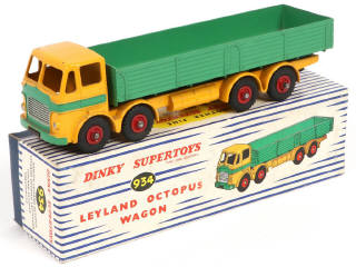 Lot 245 - DINKY TOYS (GB) (1)