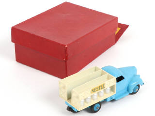 Lot 281 - DINKY TOYS (FRANCE) (1)