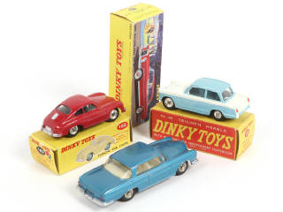 Lot 254 - DINKY TOYS (GB) (3)