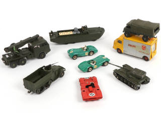 Lot 292 - DINKY TOYS (FRANCE) (9)