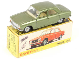 Lot 327 - DINKY TOYS (FRANCE) (1)