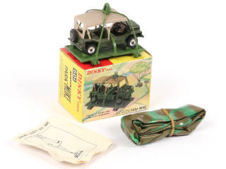 Lot 280 - DINKY TOYS (GB) (1)