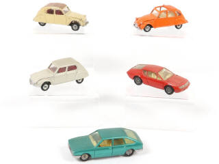 Lot 340 - DINKY TOYS (FRANCE) (5)