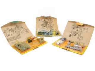 Lot 301 - DINKY TOYS (GB) (3)