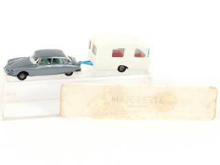 Lot 242 - MAJORETTE (FRANCE) (1)