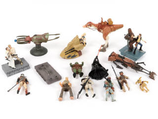 Lot 90 - DIVERS (12)