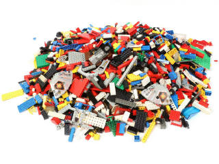 Lot 11 - LEGO (DANEMARK) (150)