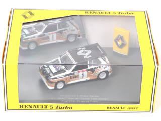 Lot 87 - UNIVERSAL (HONG KONG) (4)