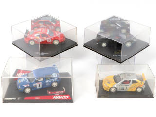 Lot 68 - DIVERS (4)