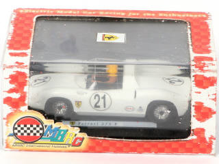 Lot 71 - DIVERS (6)