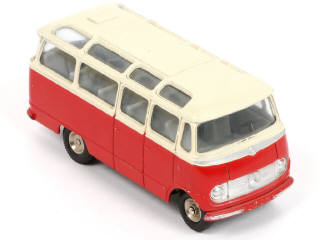 Lot 357 - DINKY TOYS (FRANCE) (1)