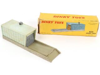Lot 364 - DINKY TOYS (FRANCE) (4)
