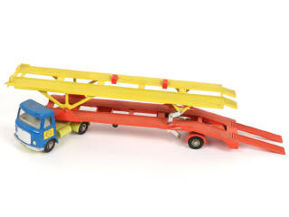 Lot 317 - DINKY TOYS (GB) (1)