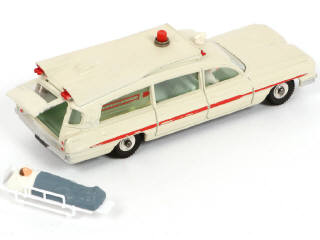 Lot 305 - DINKY TOYS (GB) (1)