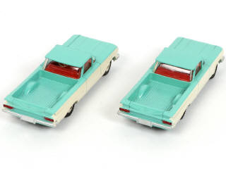 Lot 320 - DINKY TOYS (GB) (2)