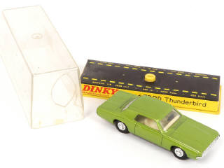 Lot 324 - DINKY TOYS (GB) (2)