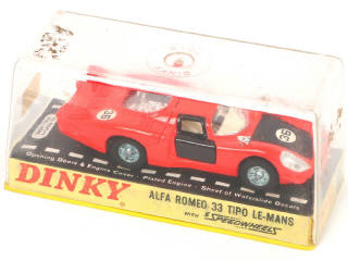 Lot 325 - DINKY TOYS (GB) (2)