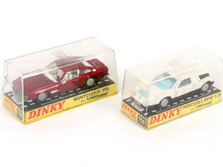 Lot 329 - DINKY TOYS (GB) (2)