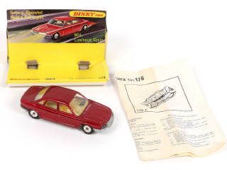 Lot 306 - DINKY TOYS (GB) (1)