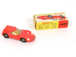 Lot 343 - DINKY TOYS (GB) (3)